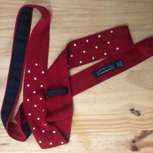 Silk Knit Red Polka dot Roundtree & Yorke Tie